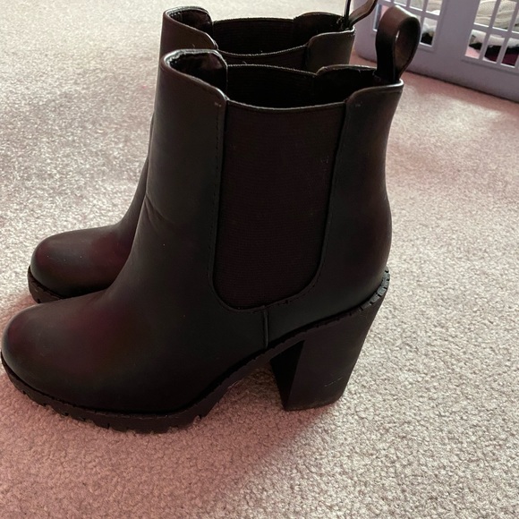 NWOT Suede Heeled Boots - Picture 2 of 6